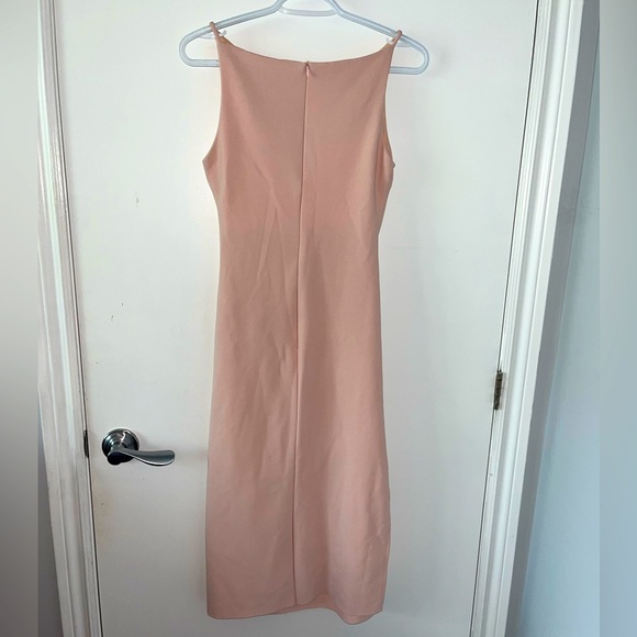 Pink dress - Picture 2 of 4